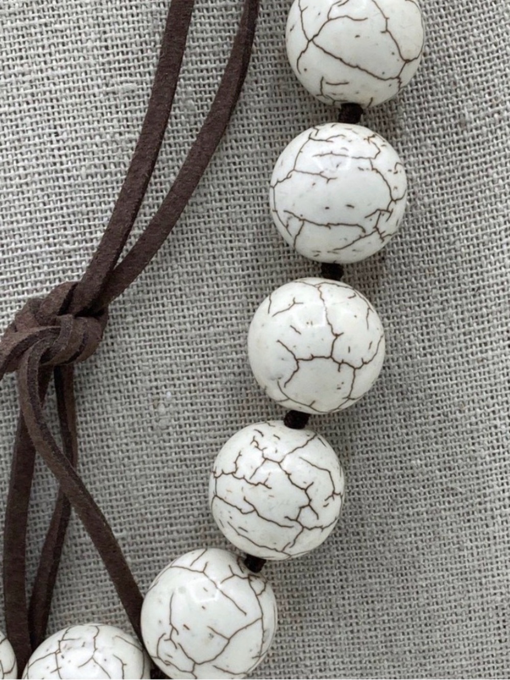 KGP Rare Howlite and Leather Statement Necklace -115grans Boho Style - Picture 2 of 8